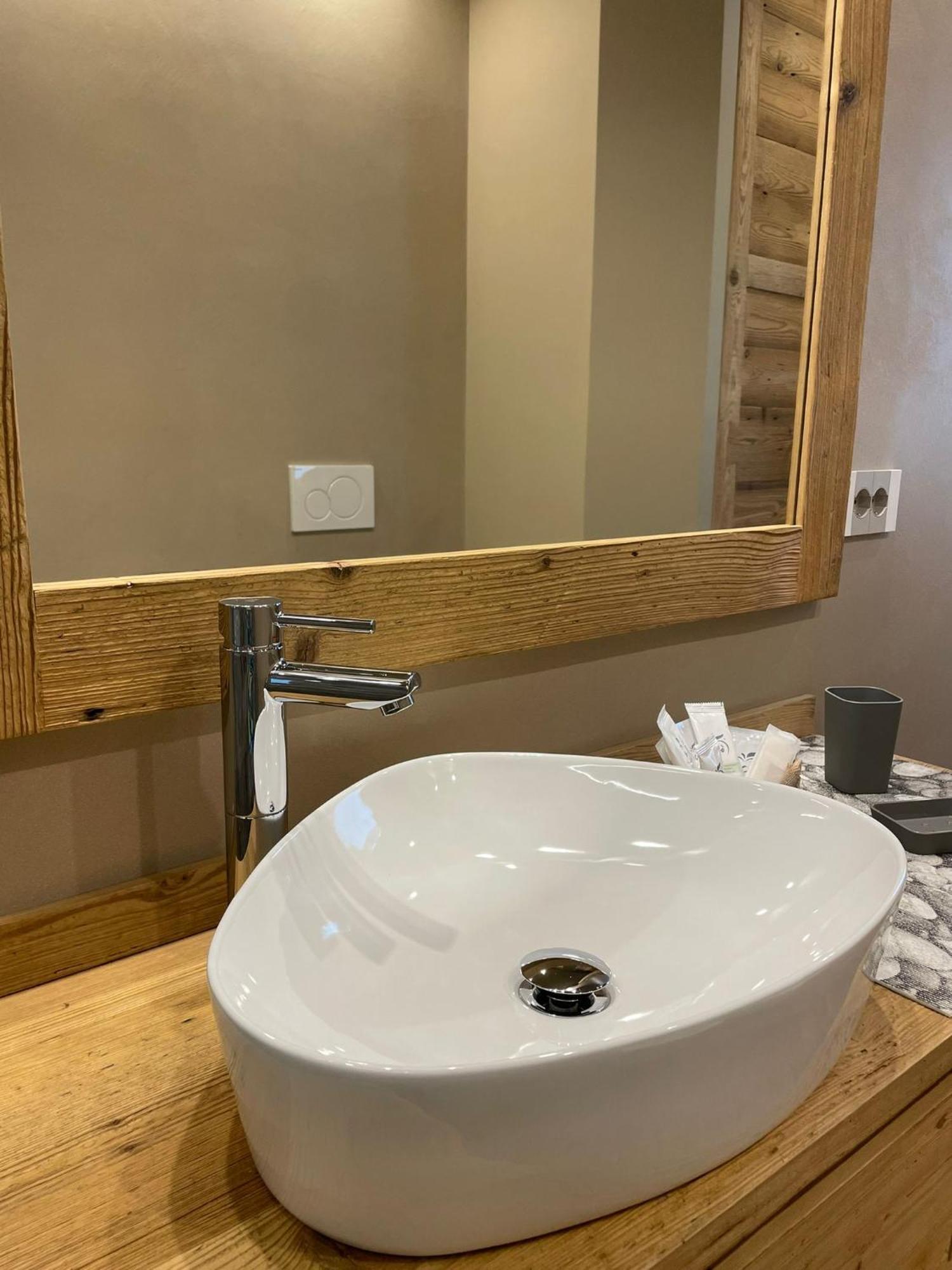 Trilogy Apartment Aosta Ngoại thất bức ảnh