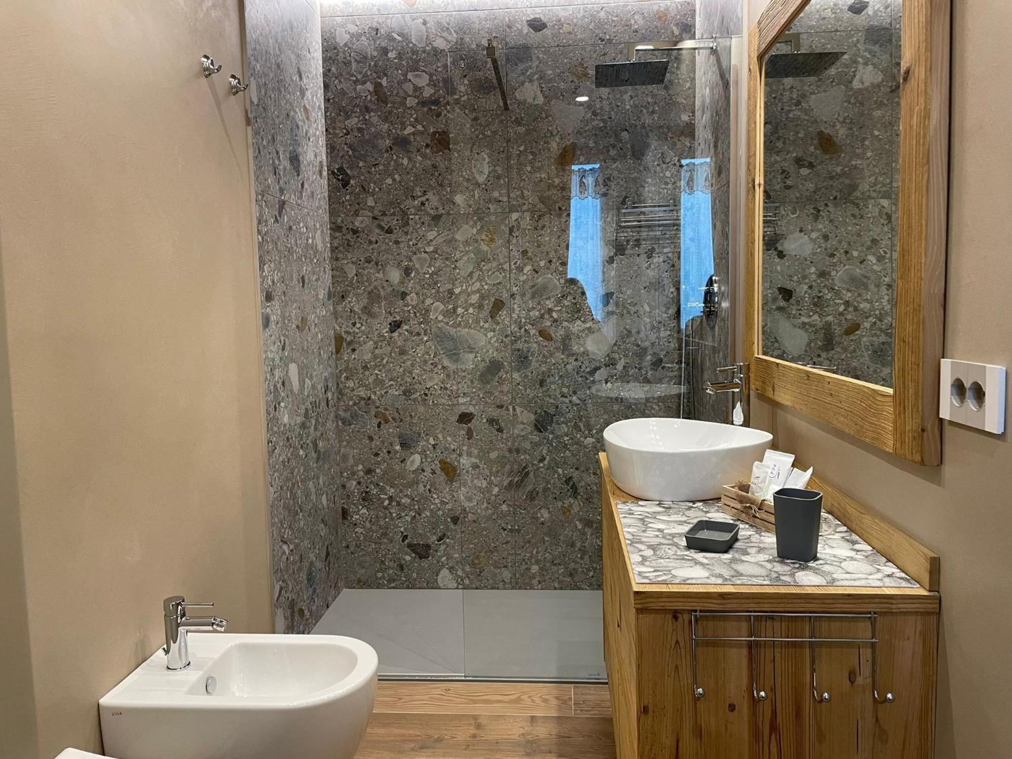 Trilogy Apartment Aosta Ngoại thất bức ảnh